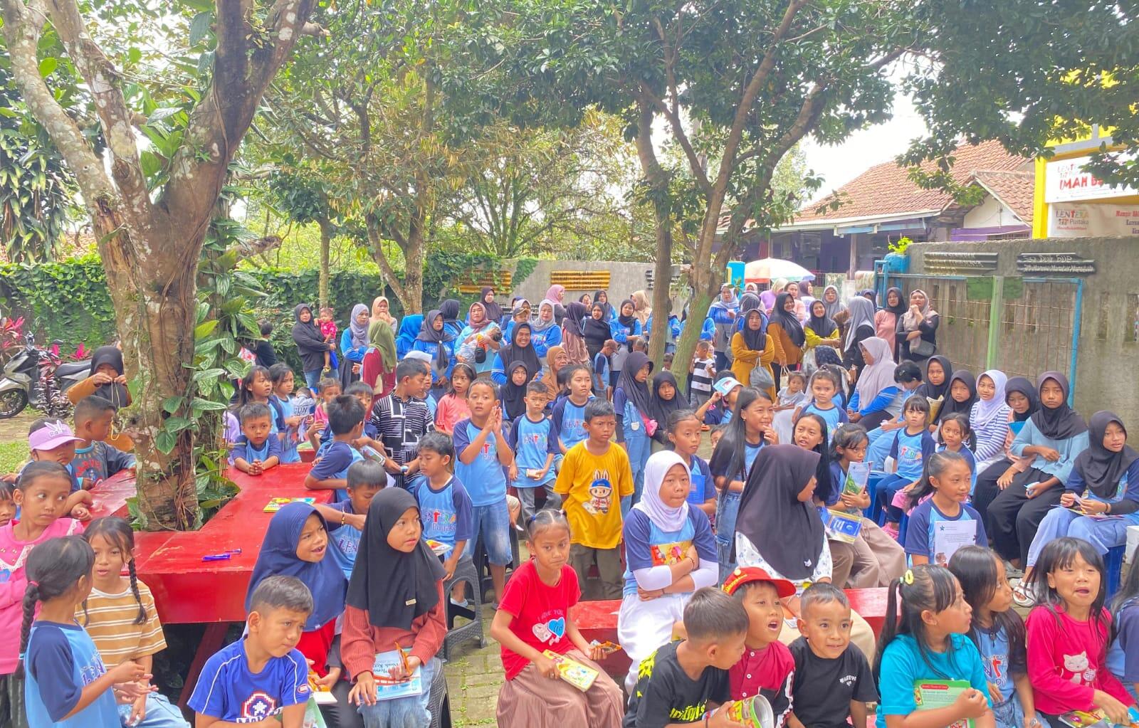 Semarak Membaca di Kaki Gunung Salak Bogor