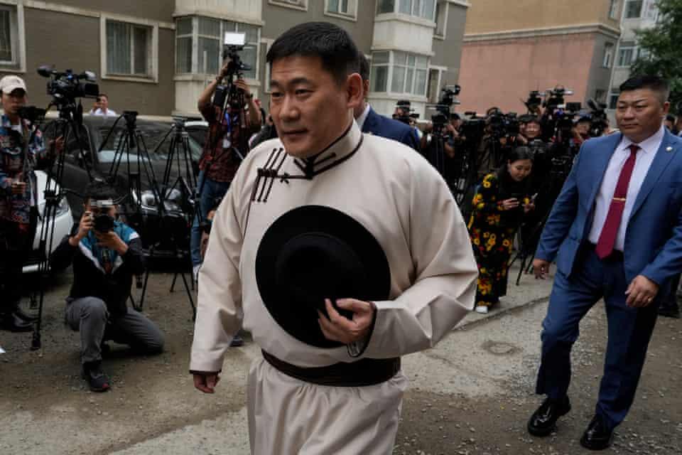 PM Mongolia mundur di tengah kegeraman atas gaya hidup mewah anaknya