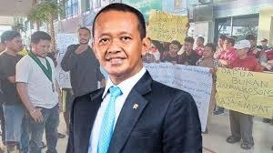 BAHLIL DAN KILOMETER KEBOHONGAN: MENABUR TAMBANG DI SURGA, DITERIAKI RAKYAT YANG MUAK