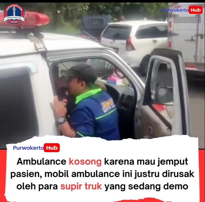 Viral Ambulans Dirusak Saat Demo Sopir Truk di Karanganyar, Spion Patah
