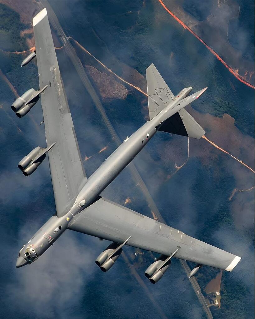 Menggunakan Pesawat Bomber dan Kapal Selam, Amerika Gempur Tiga Fasilitas Nuklir Iran