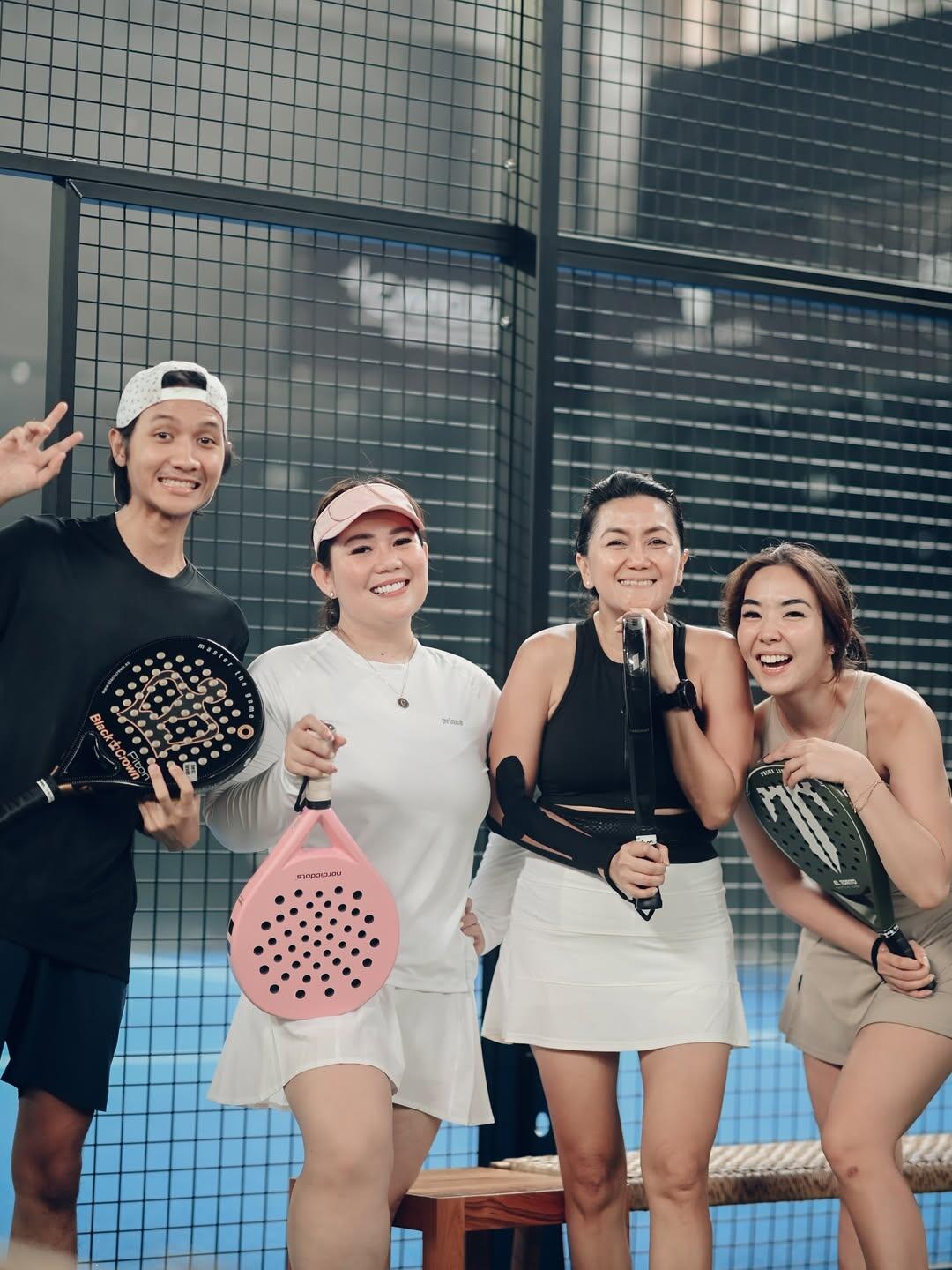 16 Potret Gaya Sporty Gisella Anastasia Di Lapangan Padel