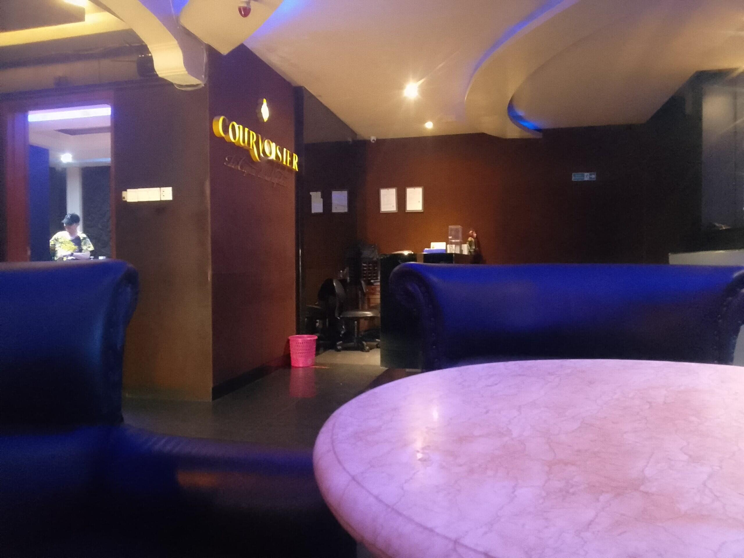 Revoo karake pondok indah jakarta selatan