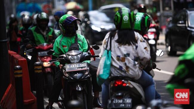 DPR Marah ke Kemenhub soal Biaya Aplikasi Ojol 20% : PUNGLI