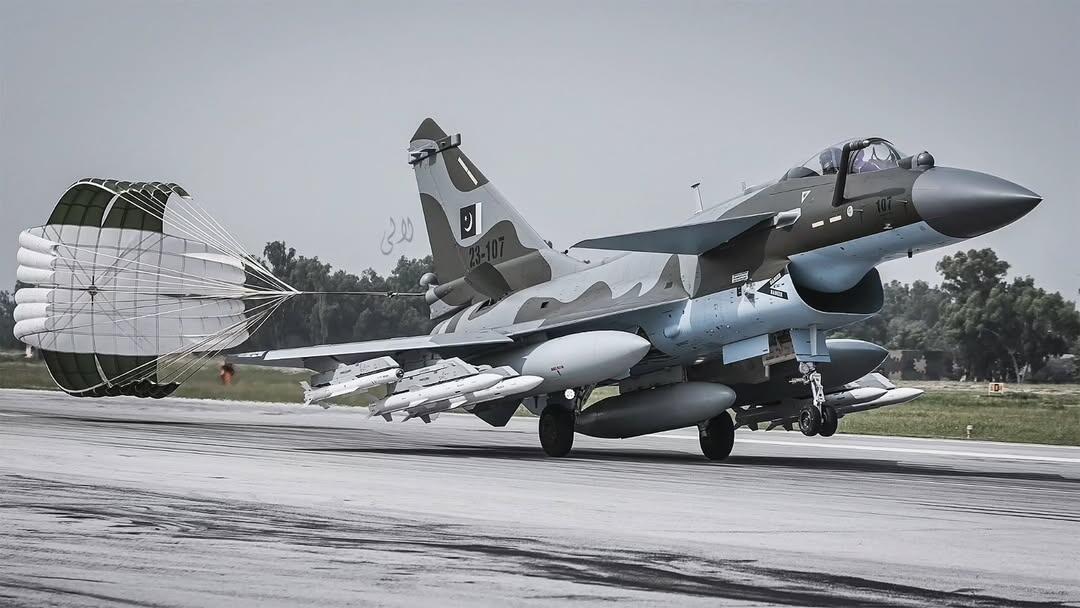Orderan Su-35 Tak Kunjung Datang, Iran Pertimbangkan Beli J-10 dari China