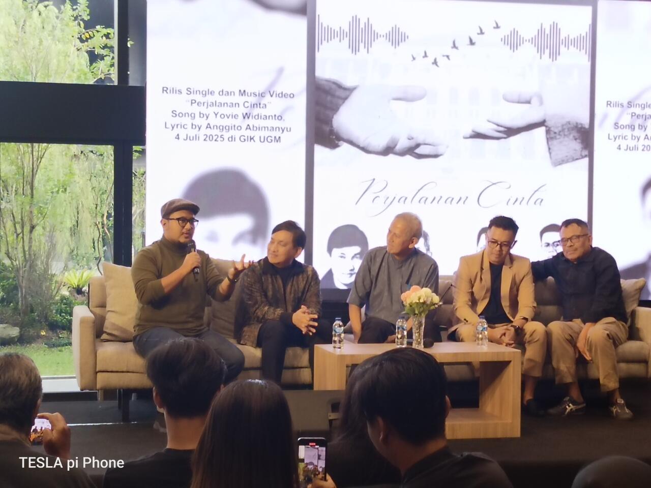 Launching Lagu "Perjalanan Cinta" di GIK UGM