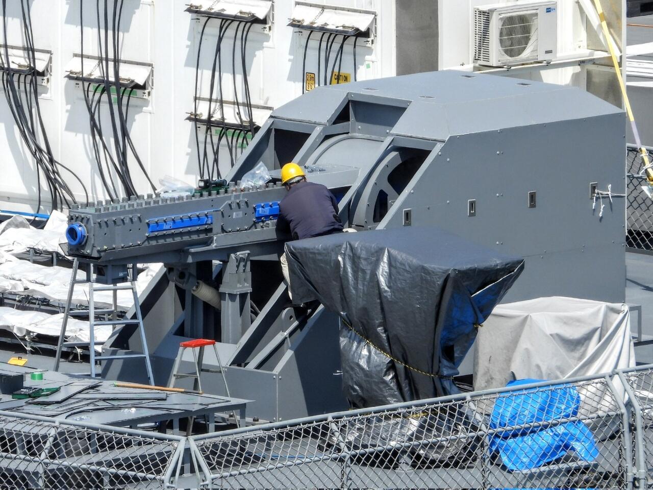 Siap Lanjutkan Uji Tembak, Jepang Pasang Railgun di Kapal JS Asuka