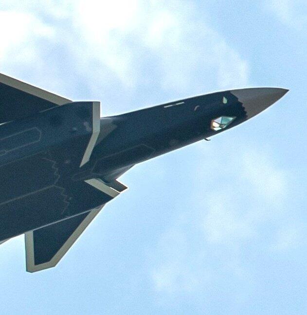 China Pamerkan J-20S, Pesawat Tempur Siluman Dua Kursi Pertama di Dunia