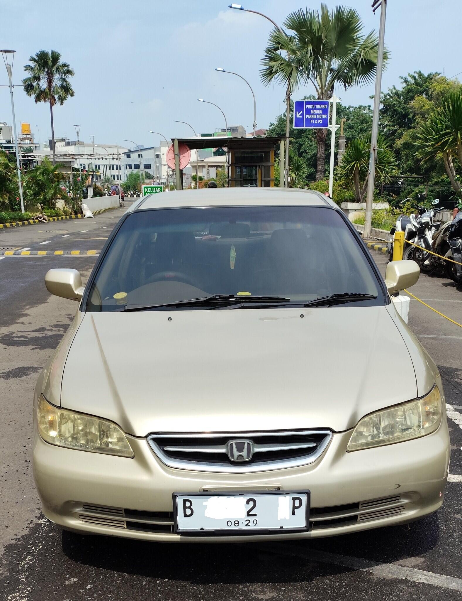 Honda Accord 6th gen 2001 mulus plat B genap nomor pilihan