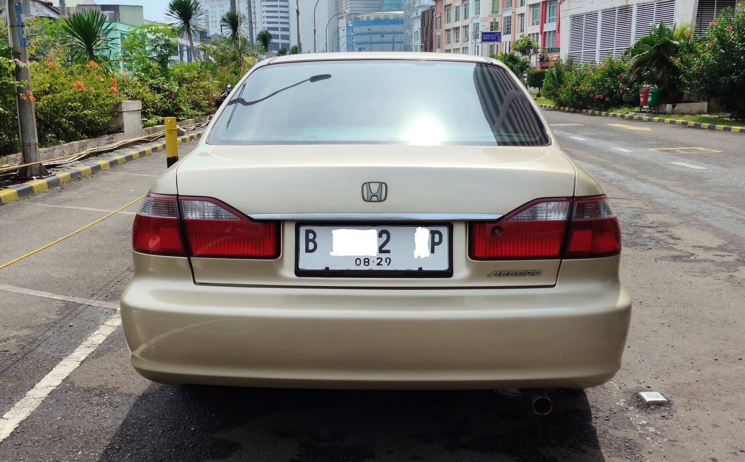 Honda Accord 6th gen 2001 mulus plat B genap nomor pilihan