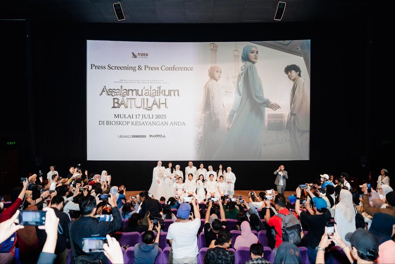 Assalamualaikum Baitullah: Kuatnya Perempuan Menghadapi Badai Bersama Kekuatan Doa