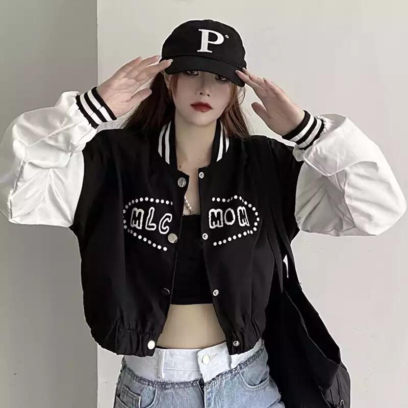 5 model jaket Varsity untuk gaya clasic dan trendi