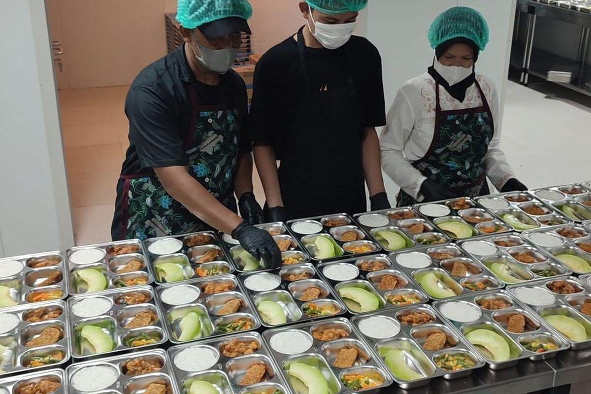 Ada Belatung dalam Menu Makanan Bergizi Gratis di Tuban, Siswa Rekam