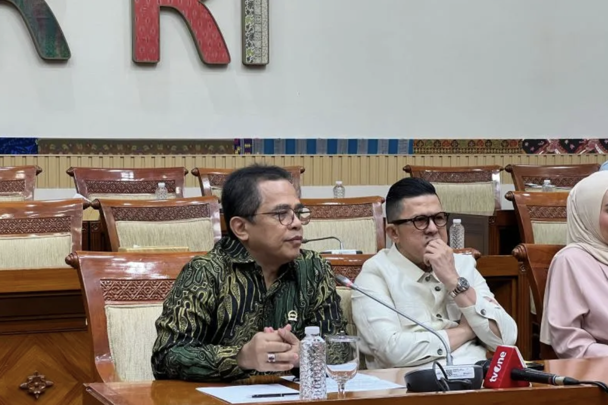 Sekjen DPR Ungkap Alasan Situs Sering Down dan Sulitkan Akses Dokumen Legislasi