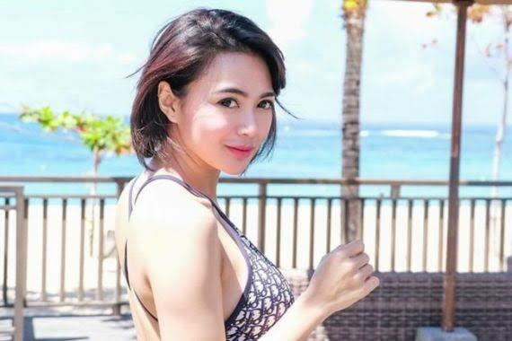 Wow! Wika Salim Unggah Foto Jadul saat masih Susah, Jadi Artis Demi bikin Bangga Ortu
