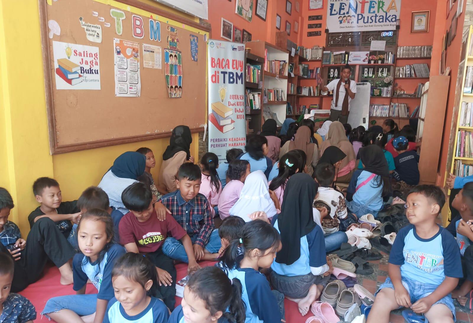 Berani Melangkah di Taman Bacaan, Kenapa?