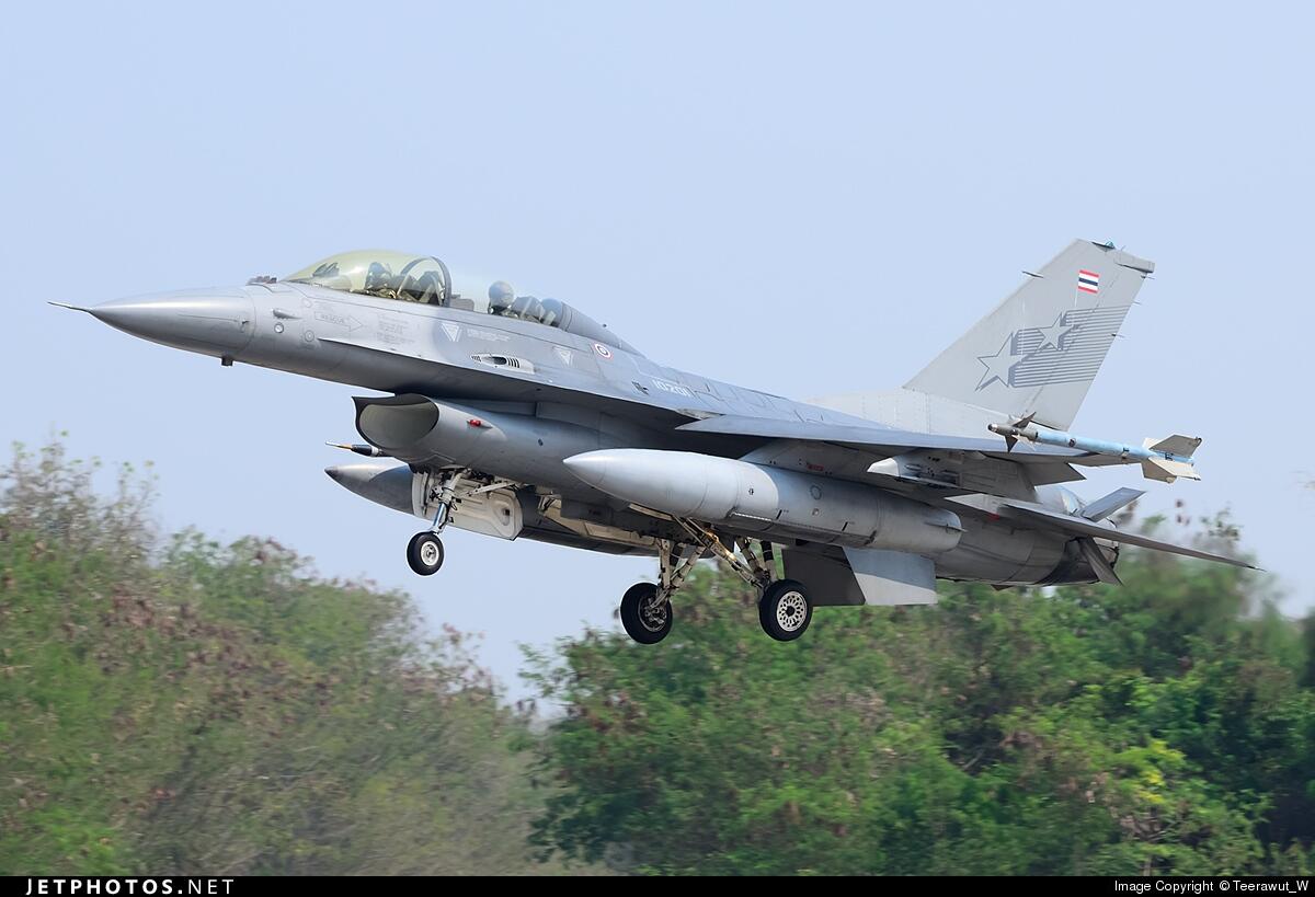 Sudah Dapat Izin dari Paman, F-16 Thailand Kirim Paket Bom Mk 82 ke Kamboja