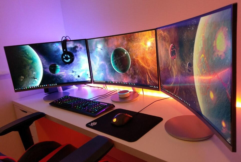 5 Game yang Lebih Nyaman Dimainkan di Monitor Curved