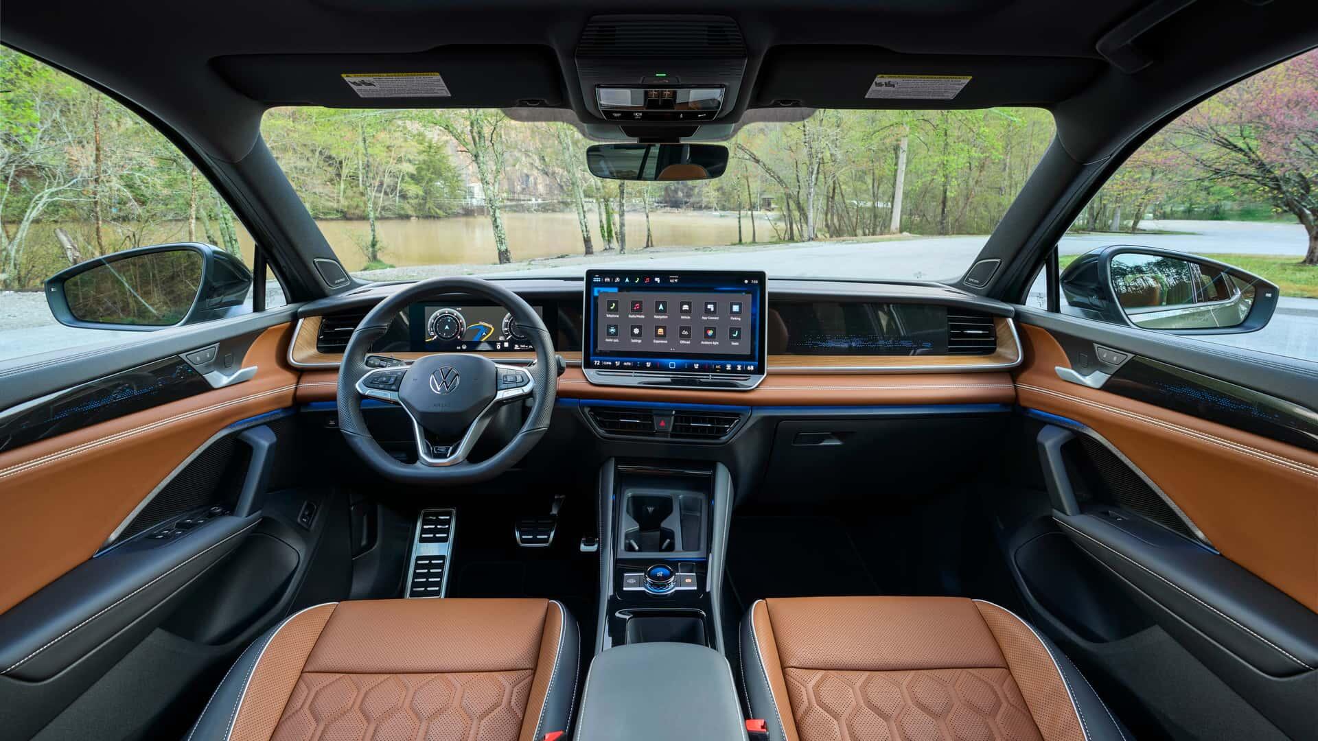 Volkswagen Tiguan SEL R-Line 2026: Lebih Bertenaga dari GTI!
