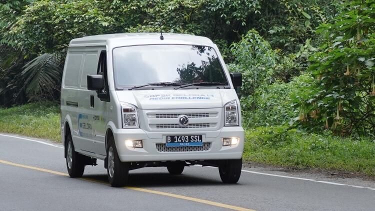 Lebih Cocok untuk UMKM: Wuling Mitra EV atau DFSK Gelora? Ini Jawabannya!