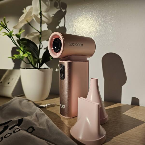 GOOJODOQ Rose Gold, Kipas Mini yang Super Cantik!