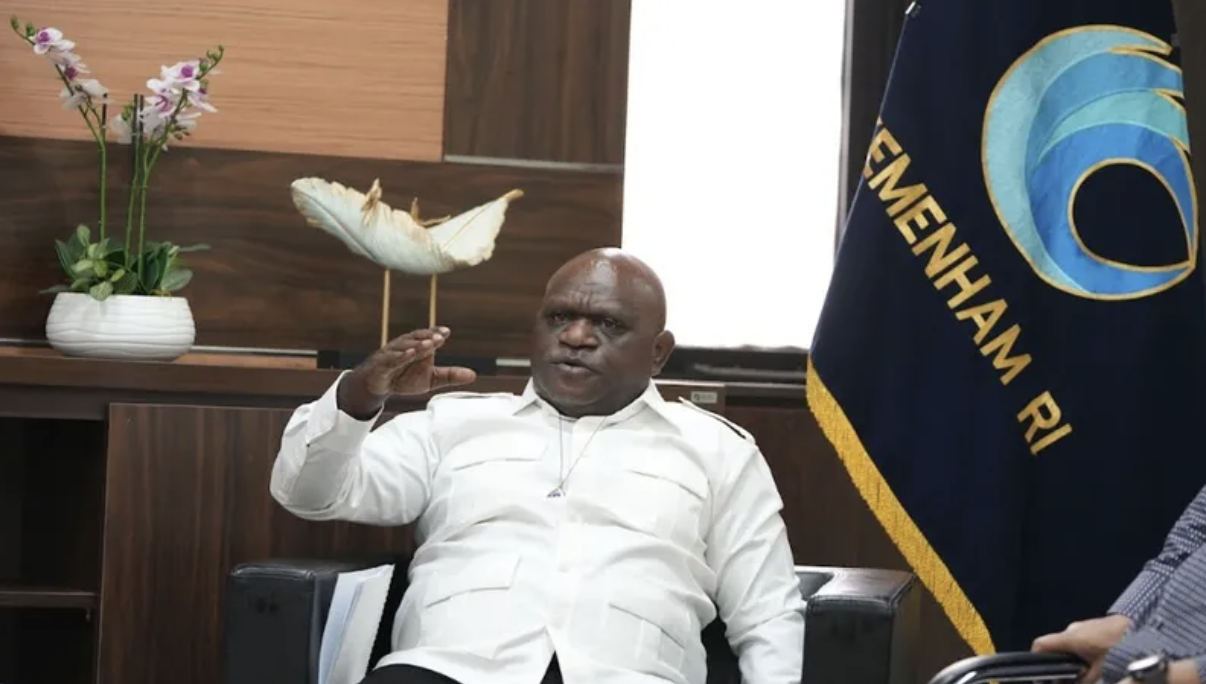 Menteri HAM: Pemerintah Bisa Tegas Larang Pengibaran Bendera One Piece