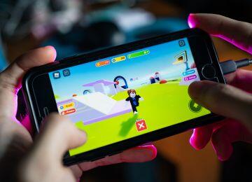 Mengapa Game Roblox "Grow a Garden" Begitu Populer di Indonesia?