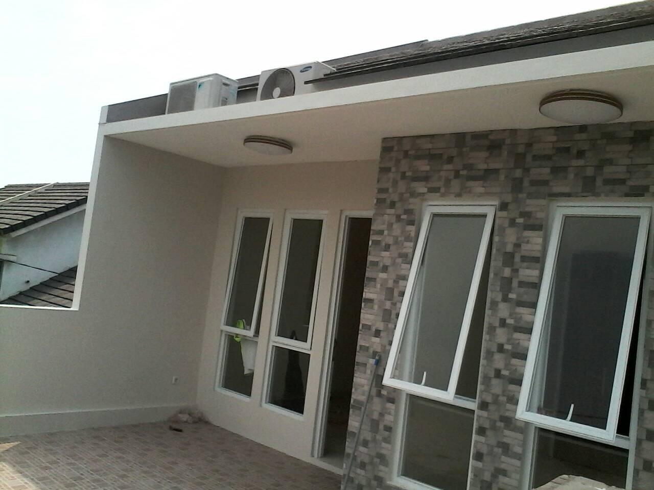 TUKANG PEMASANGAN ALUMINIUM &amp; KACA