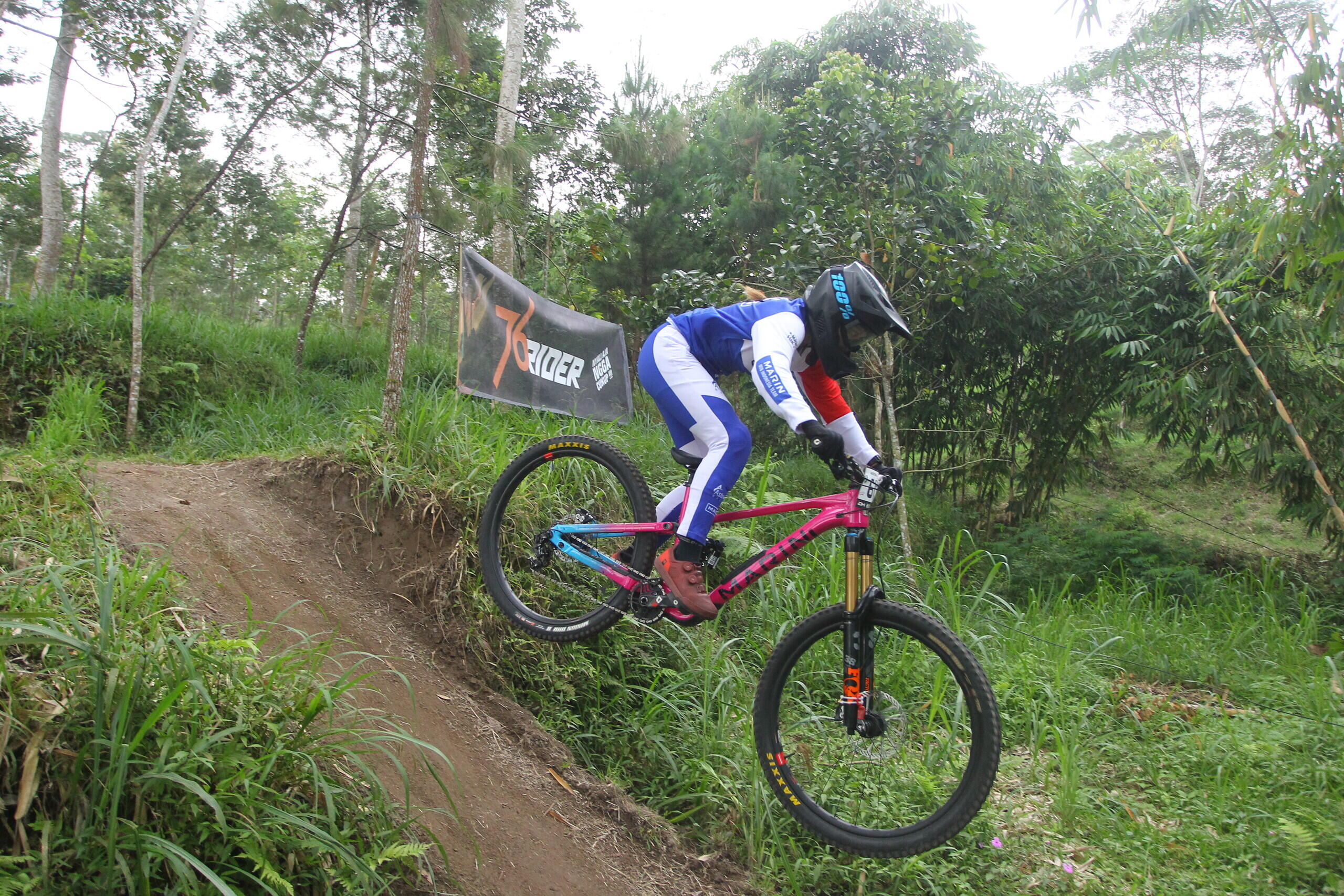 Persaingan Makin Panas! Hasil Putaran Kedua 76 Indonesian Downhill 2025