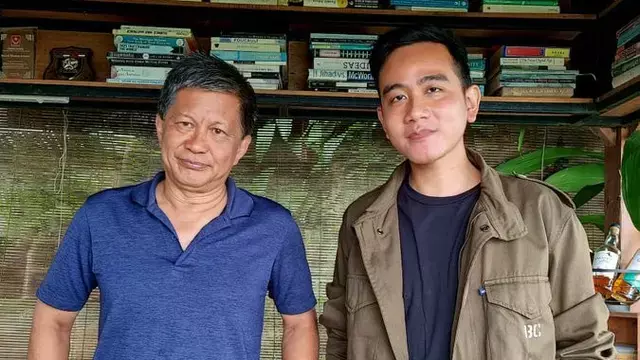 Rocky Gerung : Turun ke Jalan Jadi Cara Cepat Gulingkan Gibran
