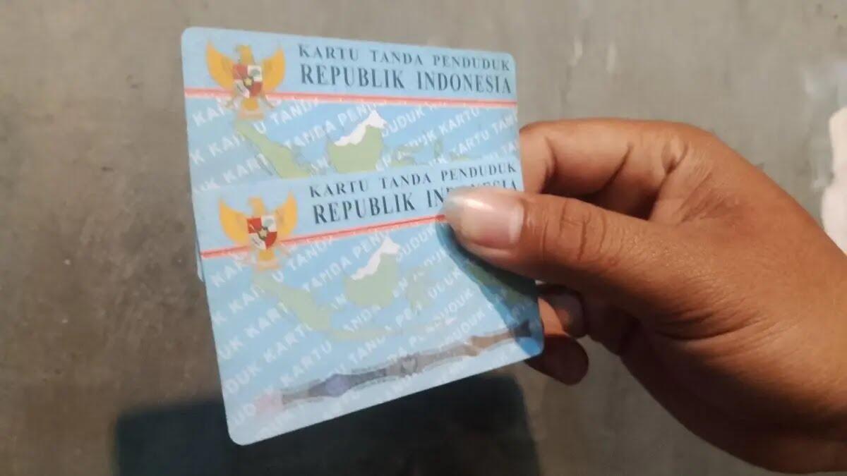 Ratusan Warga Magetan Mengurus Kolom Penghayat Kepercayaan di KTP
