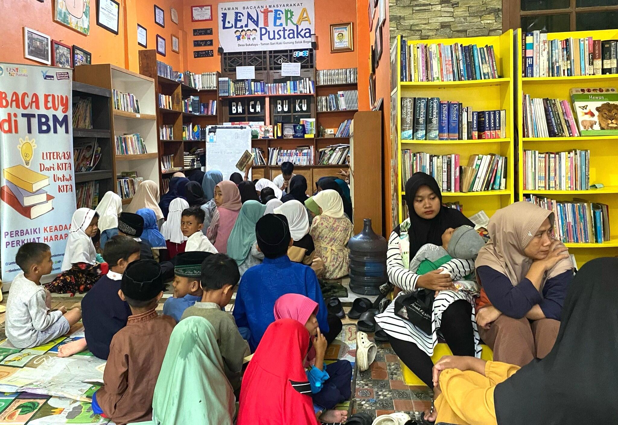 Teruslah Melangkah di Taman Bacaan