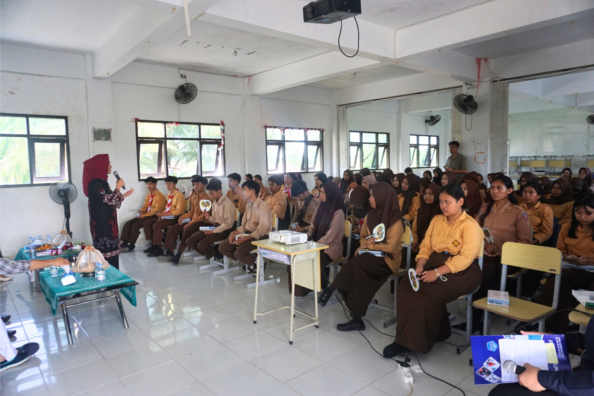 Mengintegrasikan Nilai Bangsa dengan Etika Profesi Kesehatan