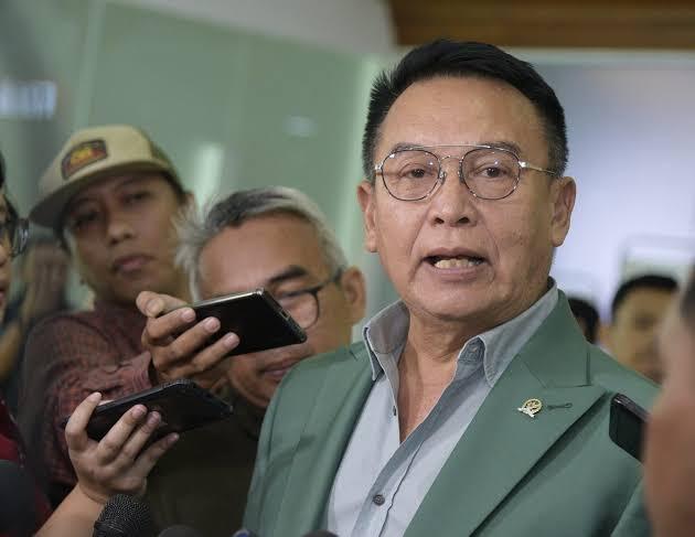 TB Hasanuddin PDIP: Gaji DPR Tembus Rp3 Juta per Hari 'So What Gitu Loh'