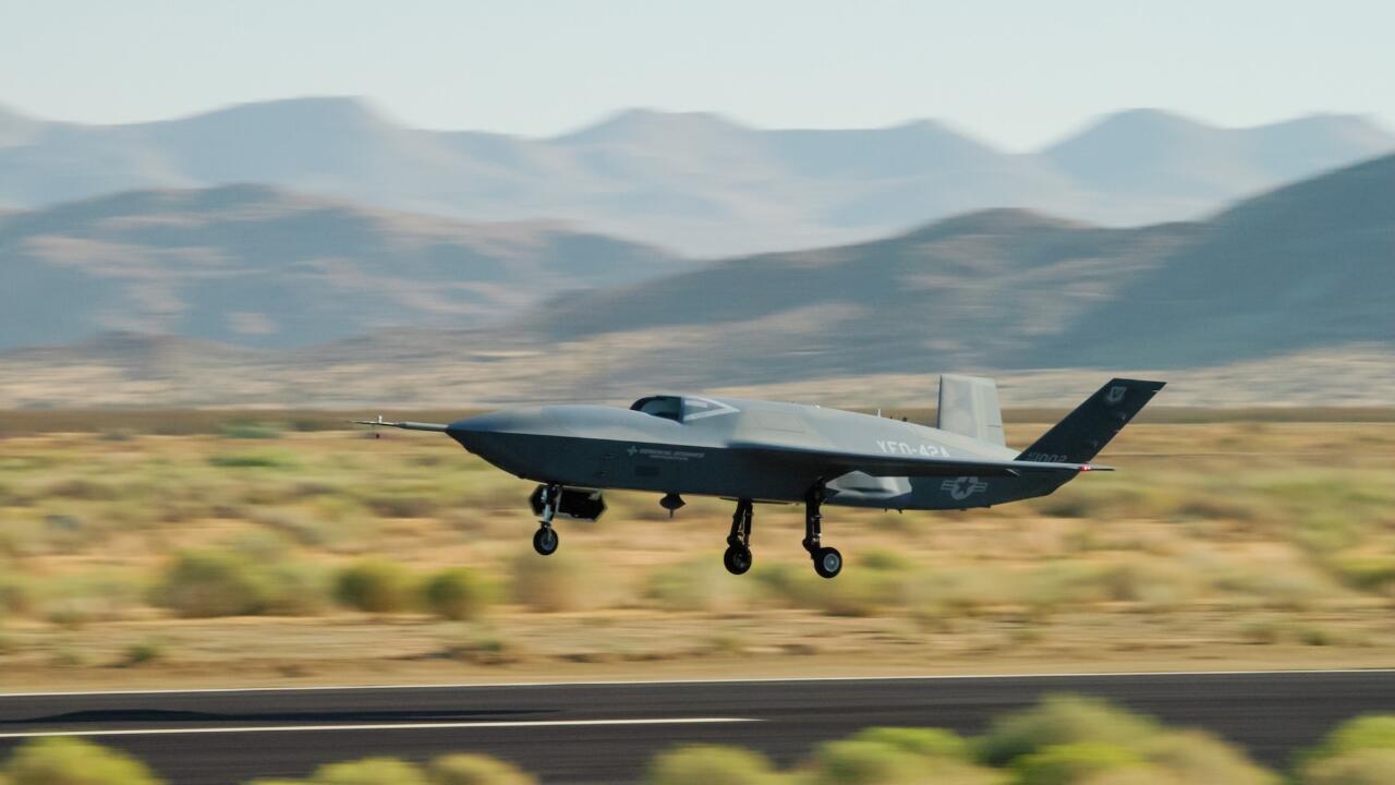Lebih Cepat dari Perkiraan, Drone Tempur YFQ-42A Sukses Terbang untuk Pertama Kali