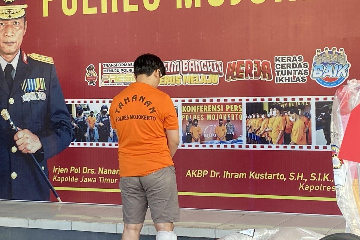 Potongan Tubuh Korban Mutilasi Berjumlah Ratusan, Kepala Masih Disimpan