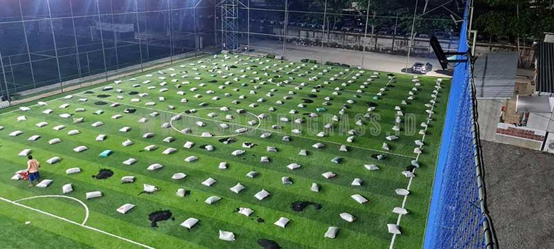 Lagi Tren! Lapangan Mini Soccer Pakai Rumput Sintetis, Emang Lebih Bagus?