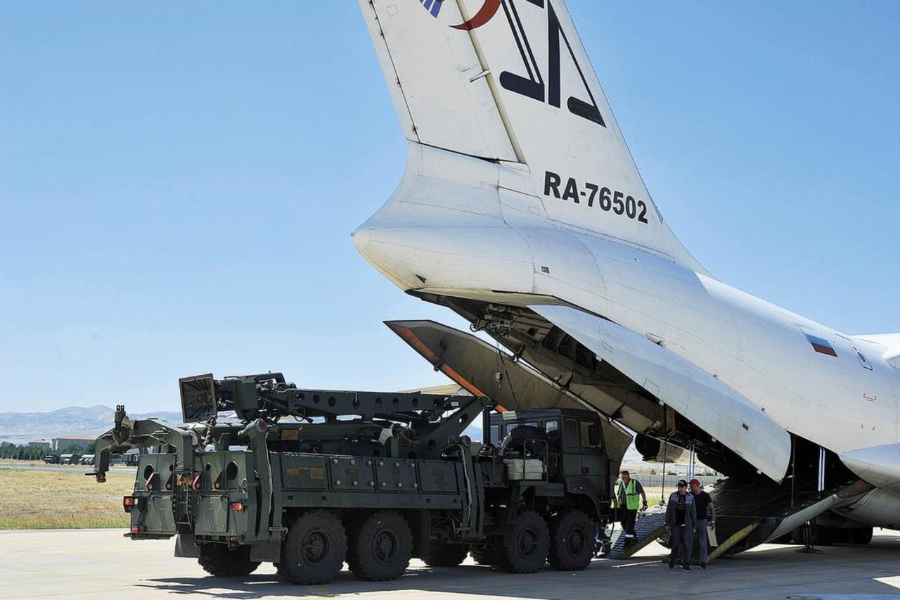Stok Tidak Mencukupi, Rusia Ingin Membeli Kembali S-400 dari Turki