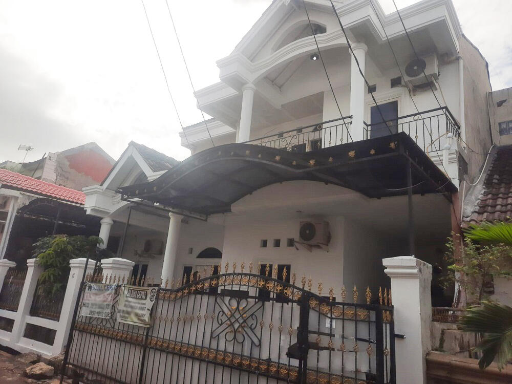 Rumah Djual di Komplek Villa Dago Tol Dekat Gerbang Tol Serpong 3, Stasiun Sudimara