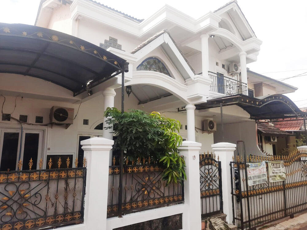 Rumah Djual di Komplek Villa Dago Tol Dekat Gerbang Tol Serpong 3, Stasiun Sudimara