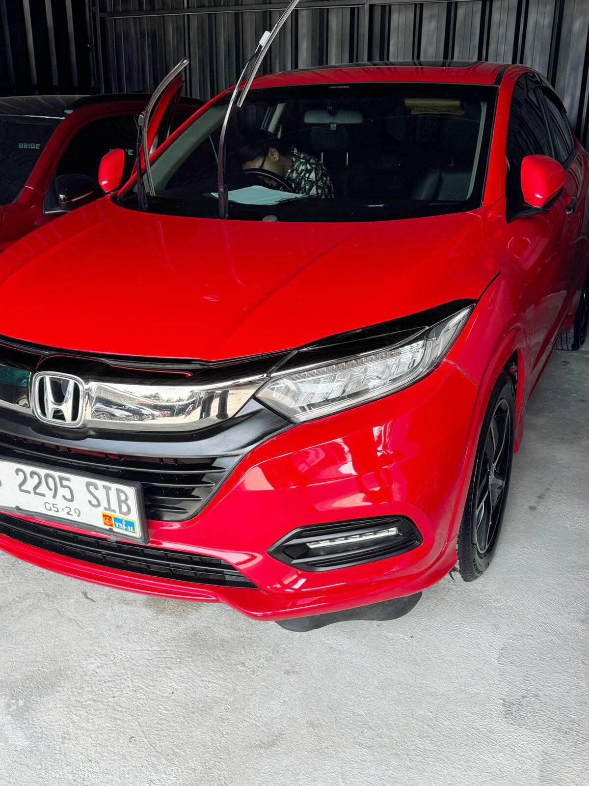 Jual Honda HR-V Prestige 1.8 AT 2019 Tangan Pertama Kondisi Istimewa - Jakarta Utara