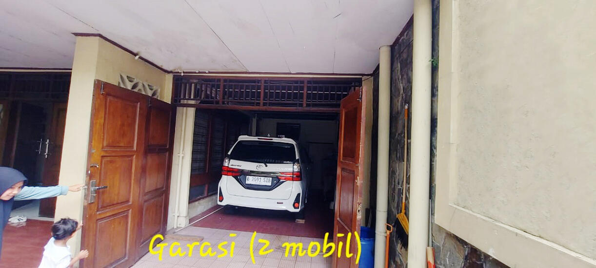Rumah Dijual di Tebet Dekat Tebet Eco Park, Mall Kota Kasablanka, Stasiun Tebet