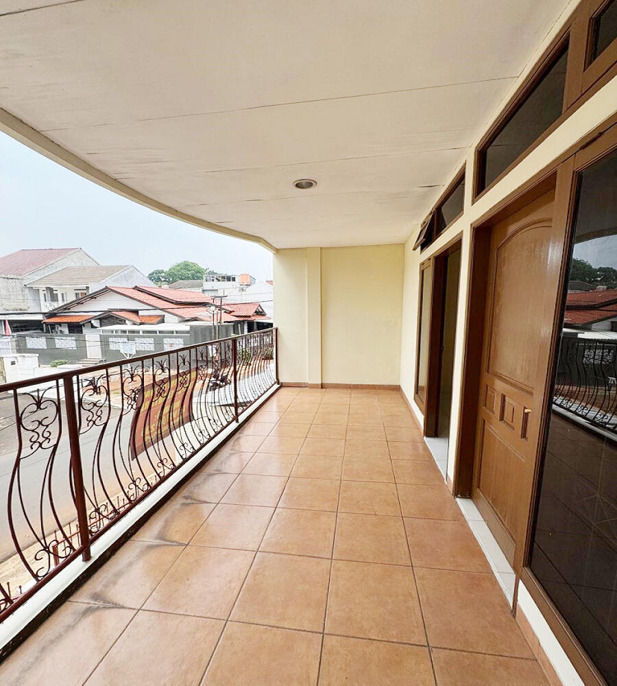 Rumah Dijual di Griya Cinere I Depok Dekat UPN Fakultas Ilmu Kesehatan, SAMSAT Cinere