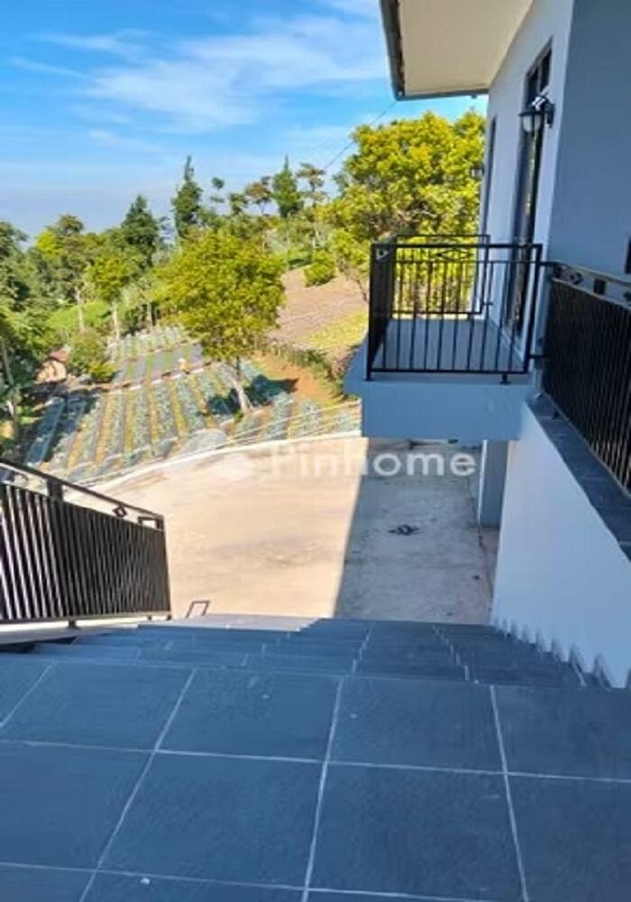 Jual Rumah Baru Diatas Bukit View Pegunungan di Ngamprah Bandung Barat