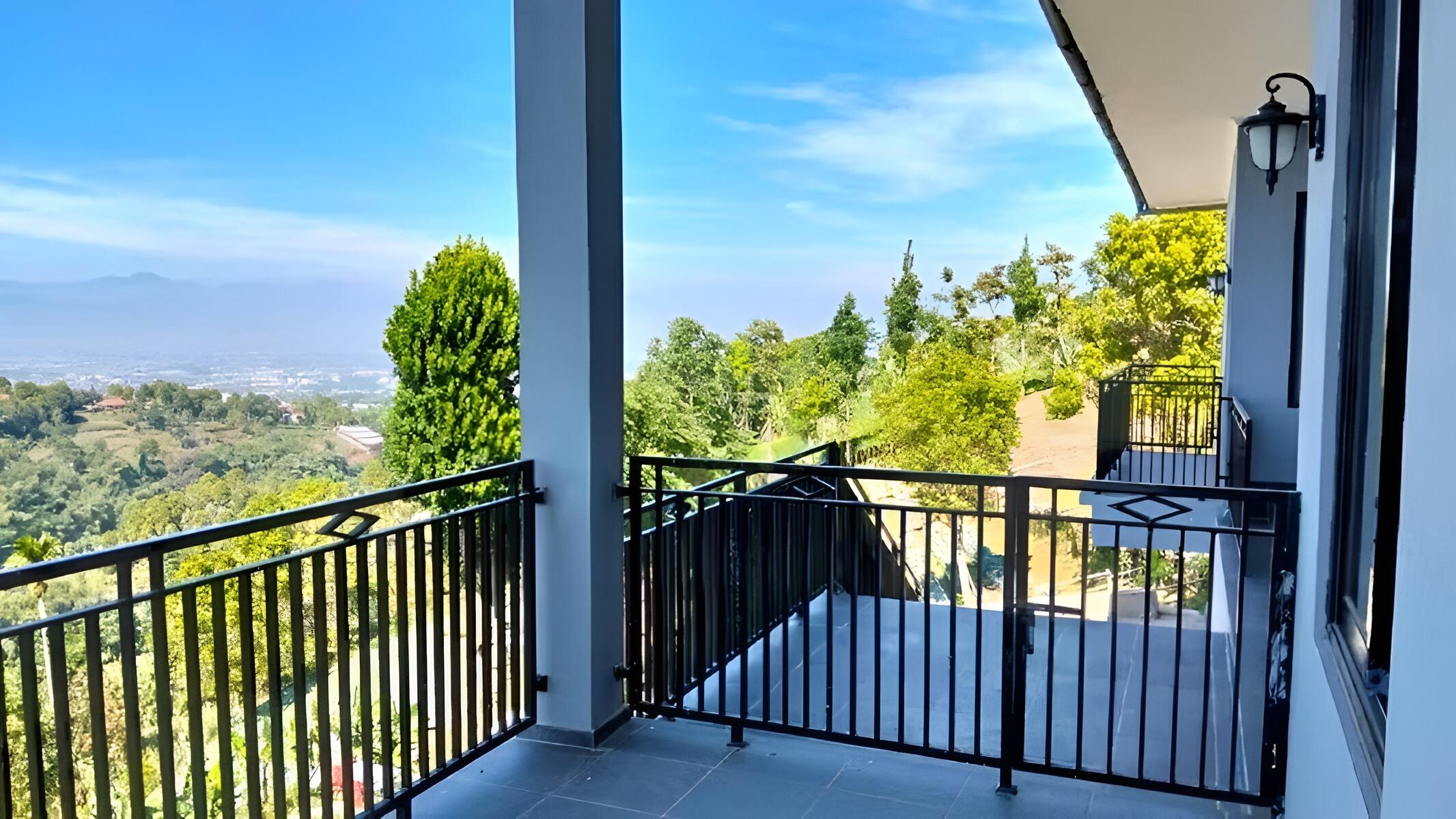 Jual Rumah Baru Diatas Bukit View Pegunungan di Ngamprah Bandung Barat