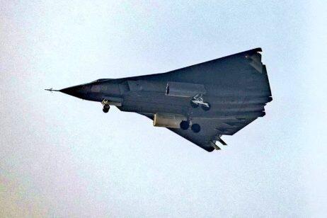First Time: Penampakan Pertama J-50, Mirip F-22 Raptor Tapi Tanpa Ekor Vertikal