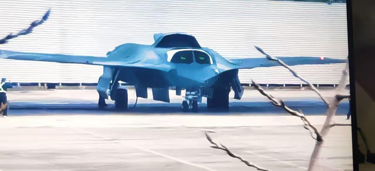 First Time: Penampakan Pertama J-50, Mirip F-22 Raptor Tapi Tanpa Ekor Vertikal