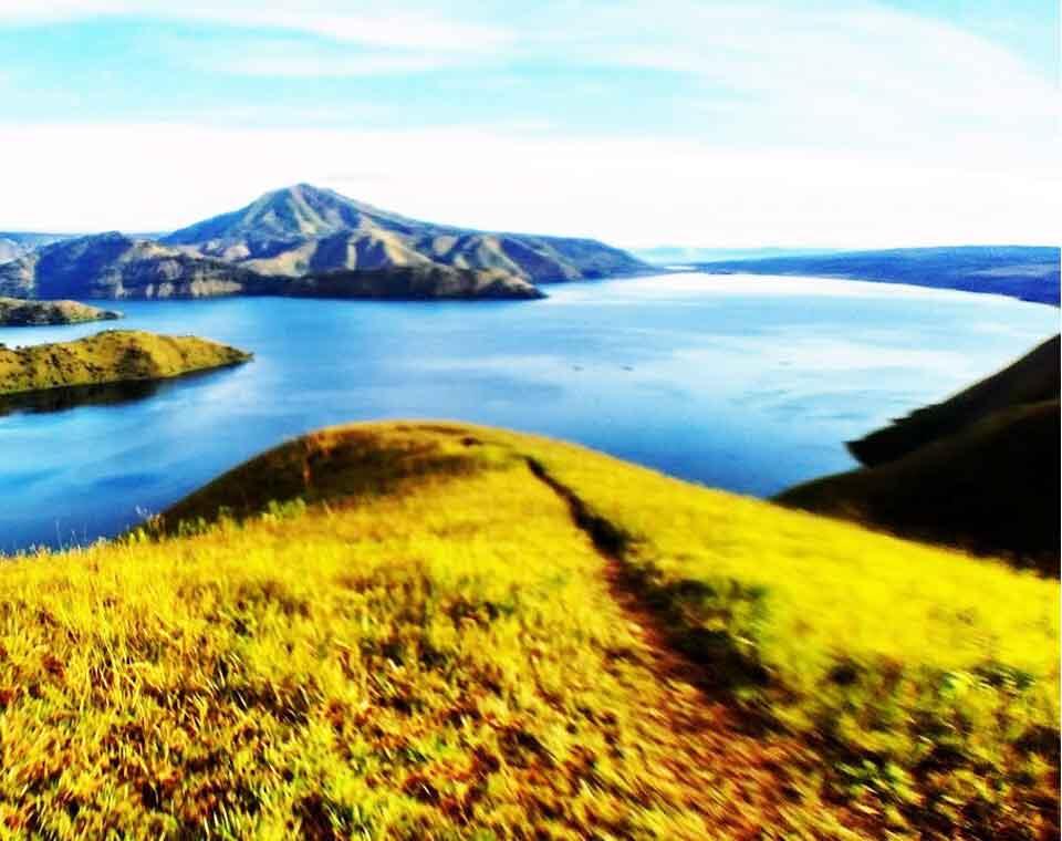 Bukit Holbung, Keindahan Danau Toba dari Sudut Pandang yang Berbeda