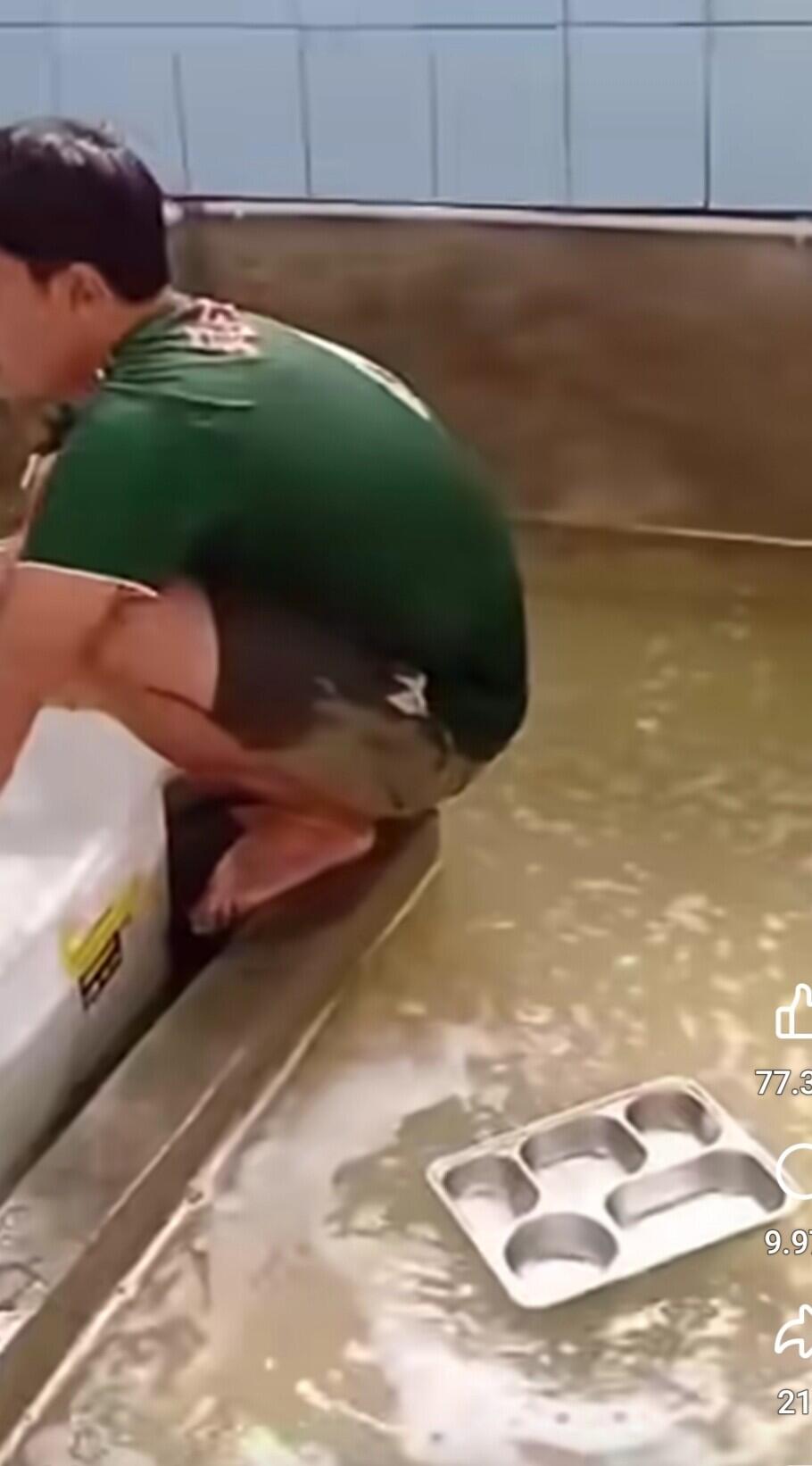 Viral Video Cuci Ompreng MBG Jorok, Dapur SPPG di Bandung Barat Langsung Ditutup