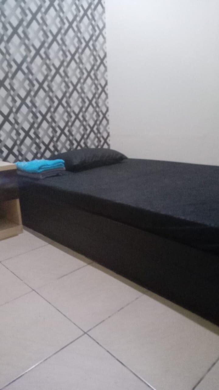 BANANA MASSAGE HARAPAN INDAH BEKASI